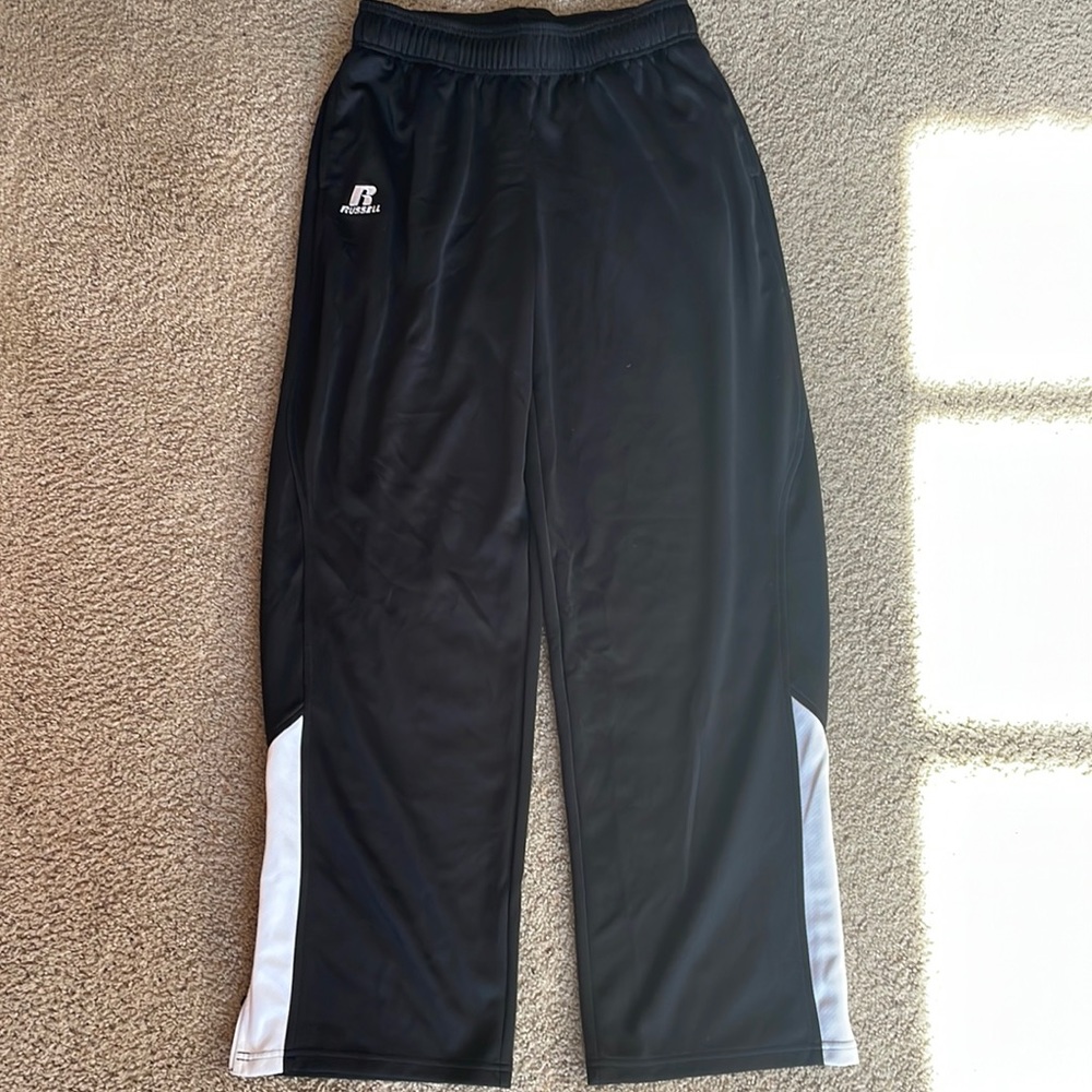 Men’s Russell sweatpants zip sides. Size large.
